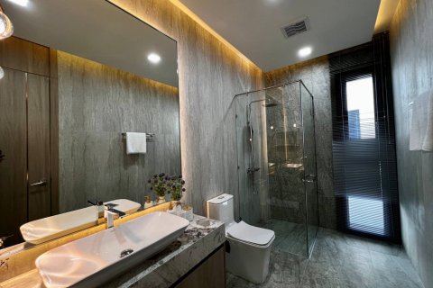 Villa in Bang Lamung, Thailand 5 bedrooms № 222659 - photo 23