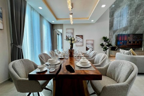 Villa in Bang Lamung, Thailand 5 bedrooms № 222659 - photo 7
