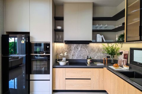 Villa in Bang Lamung, Thailand 4 bedrooms № 222716 - photo 7