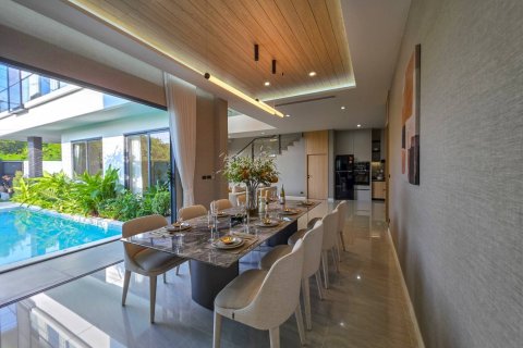 Villa in Bang Lamung, Thailand 4 bedrooms № 222716 - photo 4