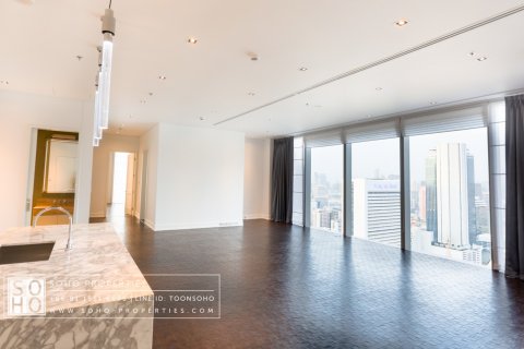 Condominio de 3 dormitorios en Sathon, Bangkok, Tailandia № 143571 - foto 12