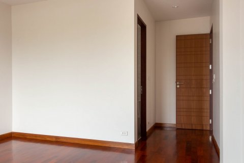 Haus in Bangkok, Thailand 3 Schlafzimmer № 143568 - Foto 18