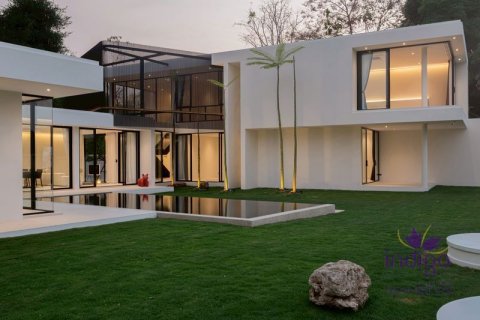 Chalet de 4 dormitorios en Chiang Mai, Tailandia № 162674 - foto 8
