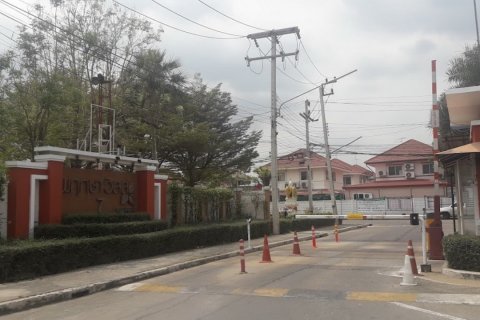 ЖК Pruksa Ville 7 в Ратхум Тхани, Таиланд № 57271 - фото 4