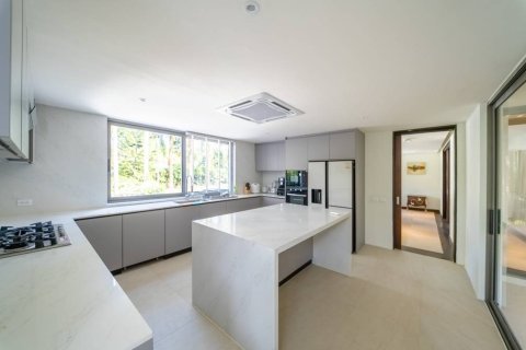 Chalet de 5 dormitorios en Phuket, Tailandia № 158905 - foto 3