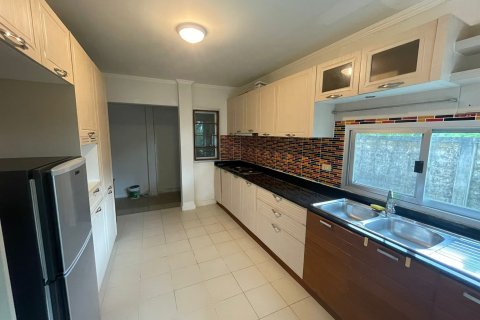 Casa de 3 dormitorios en Phuket, Tailandia № 173241 - foto 5