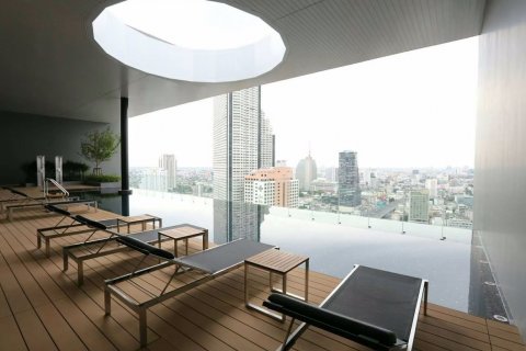 Condominio de 2 dormitorios en Bang Rak, Bangkok, Tailandia № 47758 - foto 20