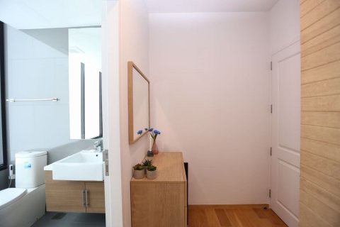 Condominio de 2 dormitorios en Bang Rak, Bangkok, Tailandia № 47758 - foto 12