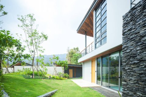 Casa de 6 dormitorios en Prachinburi, Tailandia № 180396 - foto 4