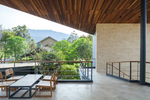 Casa de 6 dormitorios en Prachinburi, Tailandia № 180396 - foto 13