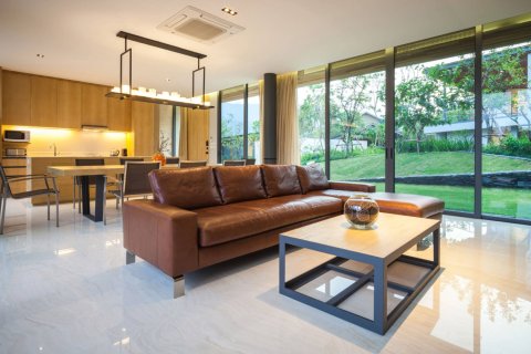 Casa de 6 dormitorios en Prachinburi, Tailandia № 180396 - foto 6