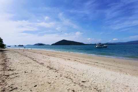 Terreno en Ko Kaeo, Tailandia № 180394 - foto 19