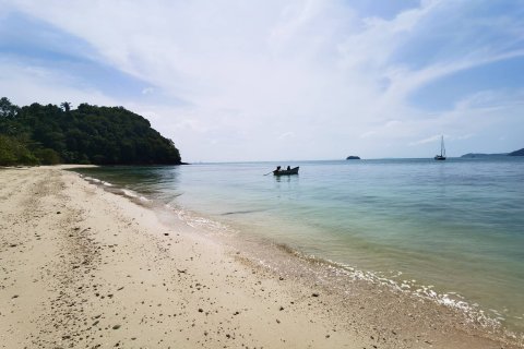 Terreno en Ko Kaeo, Tailandia № 180394 - foto 13