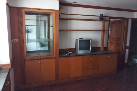 Condominio de 2 dormitorios en Khlong Toei, Bangkok, Tailandia № 200674 - foto 5