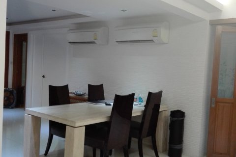 Haus in Watthana, Bangkok, Thailand 4 Schlafzimmer № 200675 - Foto 9