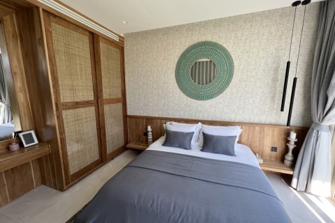 Chalet de 3 dormitorios en Phuket, Tailandia № 61844 - foto 11