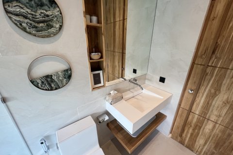 Chalet de 3 dormitorios en Phuket, Tailandia № 61844 - foto 9