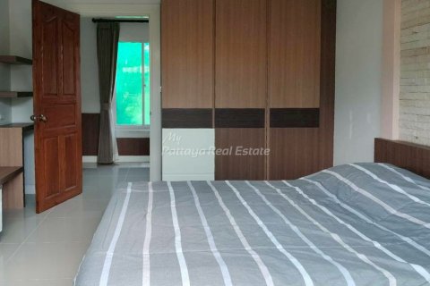 Casa de 3 dormitorios en Bang Lamung, Tailandia № 171467 - foto 8