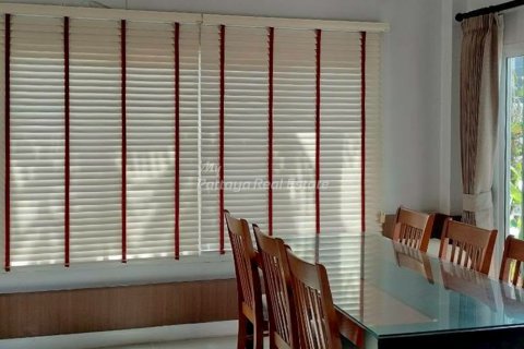 Casa de 3 dormitorios en Bang Lamung, Tailandia № 171467 - foto 3