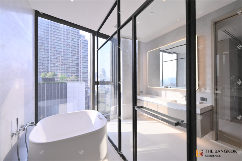 Condominio de 4 dormitorios en Bangkok, Tailandia № 186797 - foto 7