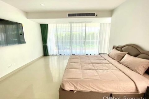 Condo à Pattaya, Thaïlande, 4 chambres № 113626 - photo 11