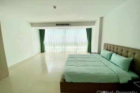 Condo à Pattaya, Thaïlande, 4 chambres № 113626 - photo 16