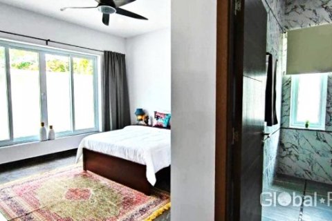 Casa de 3 dormitorios en Pattaya, Tailandia № 113622 - foto 14