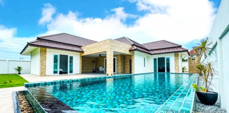 Casa de 3 dormitorios en Pattaya, Tailandia № 113622