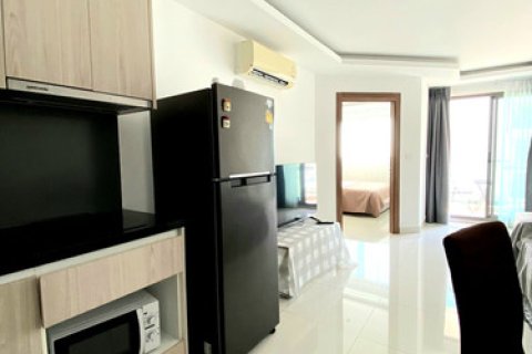 Apartamento de 1 dormitorio en Pattaya, Tailandia № 203922 - foto 2