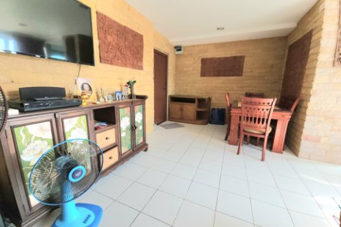 Apartamento de 1 dormitorio en Pattaya, Tailandia № 203928 - foto 11