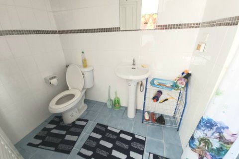 Apartamento de 1 dormitorio en Pattaya, Tailandia № 203928 - foto 2
