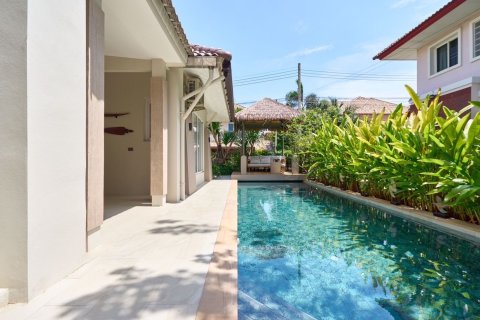 Casa de 4 dormitorios en Chiang Mai, Tailandia № 155367 - foto 3