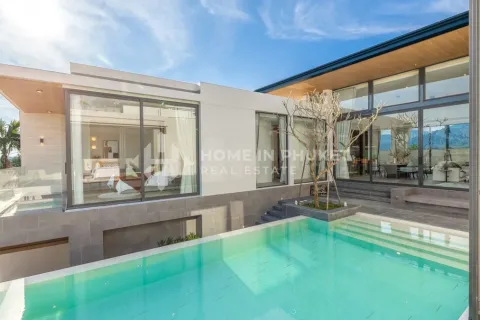 Haus in Phuket, Thailand 4 Schlafzimmer № 144537