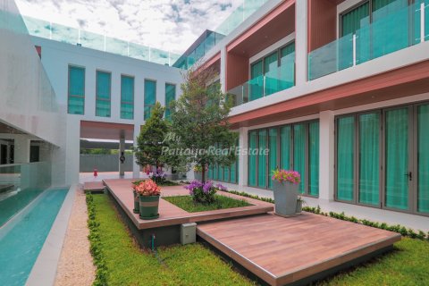 House in Bang Lamung, Thailand 6 bedrooms № 74223 - photo 19