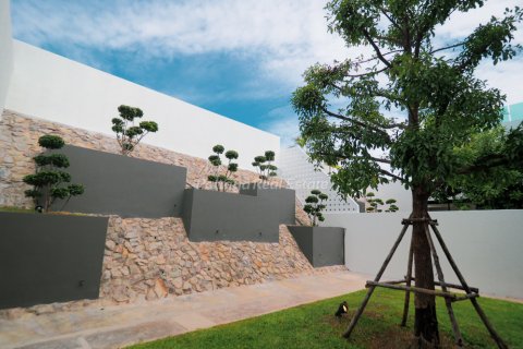 House in Bang Lamung, Thailand 6 bedrooms № 74223 - photo 17