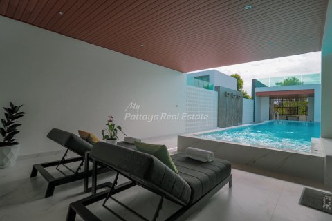 House in Bang Lamung, Thailand 6 bedrooms № 74223 - photo 24