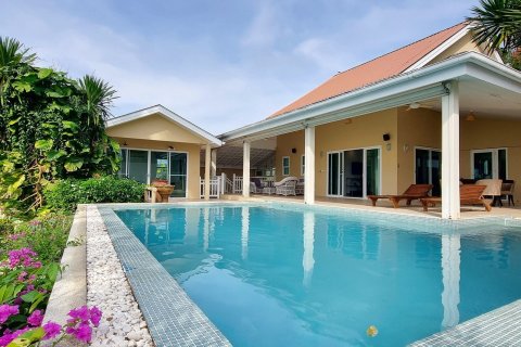 Chalet de 4 dormitorios en Phuket, Tailandia № 156396 - foto 21