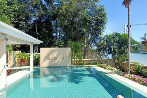 Chalet de 4 dormitorios en Phuket, Tailandia № 156396 - foto 2