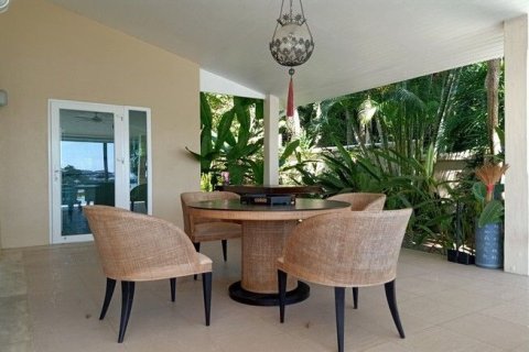 Chalet de 4 dormitorios en Phuket, Tailandia № 156396 - foto 3