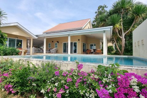 Chalet de 4 dormitorios en Phuket, Tailandia № 156396 - foto 18