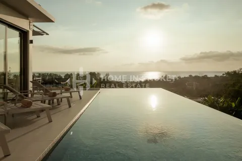 House in Phuket, Thailand 4 bedrooms № 233824 - photo 4