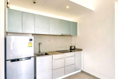 Condo in Bangkok, Thailand, 2 bedrooms  № 119296 - photo 3