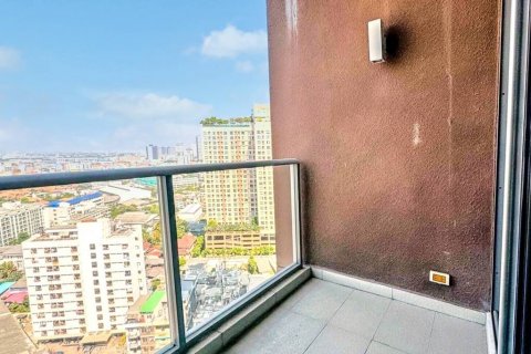 Condo in Bangkok, Thailand, 2 bedrooms  № 119296 - photo 9