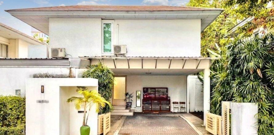 Casa de 3 dormitorios en Wang Thonglang, Bangkok, Tailandia № 119298