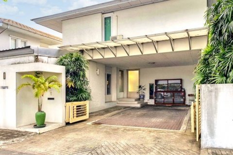 Casa de 3 dormitorios en Wang Thonglang, Bangkok, Tailandia № 119298 - foto 2