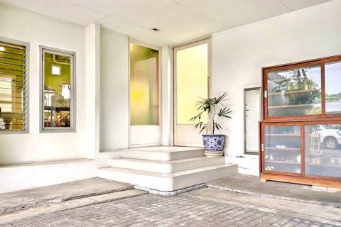 Casa de 3 dormitorios en Wang Thonglang, Bangkok, Tailandia № 119298 - foto 4