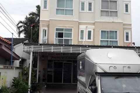 Townhouse in Hua Hin, Thailand 4 bedrooms № 144523 - photo 2