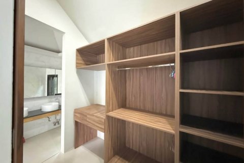 Chalet de 4 dormitorios en Phuket, Tailandia № 144524 - foto 4