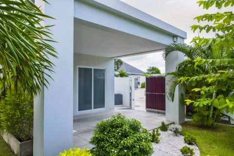 Chalet de 3 dormitorios en Hua Hin, Tailandia № 144521 - foto 6