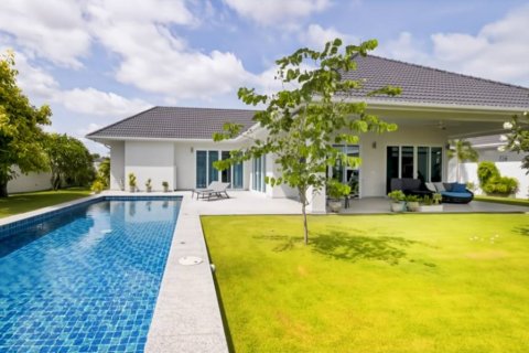 Chalet de 3 dormitorios en Hua Hin, Tailandia № 144521